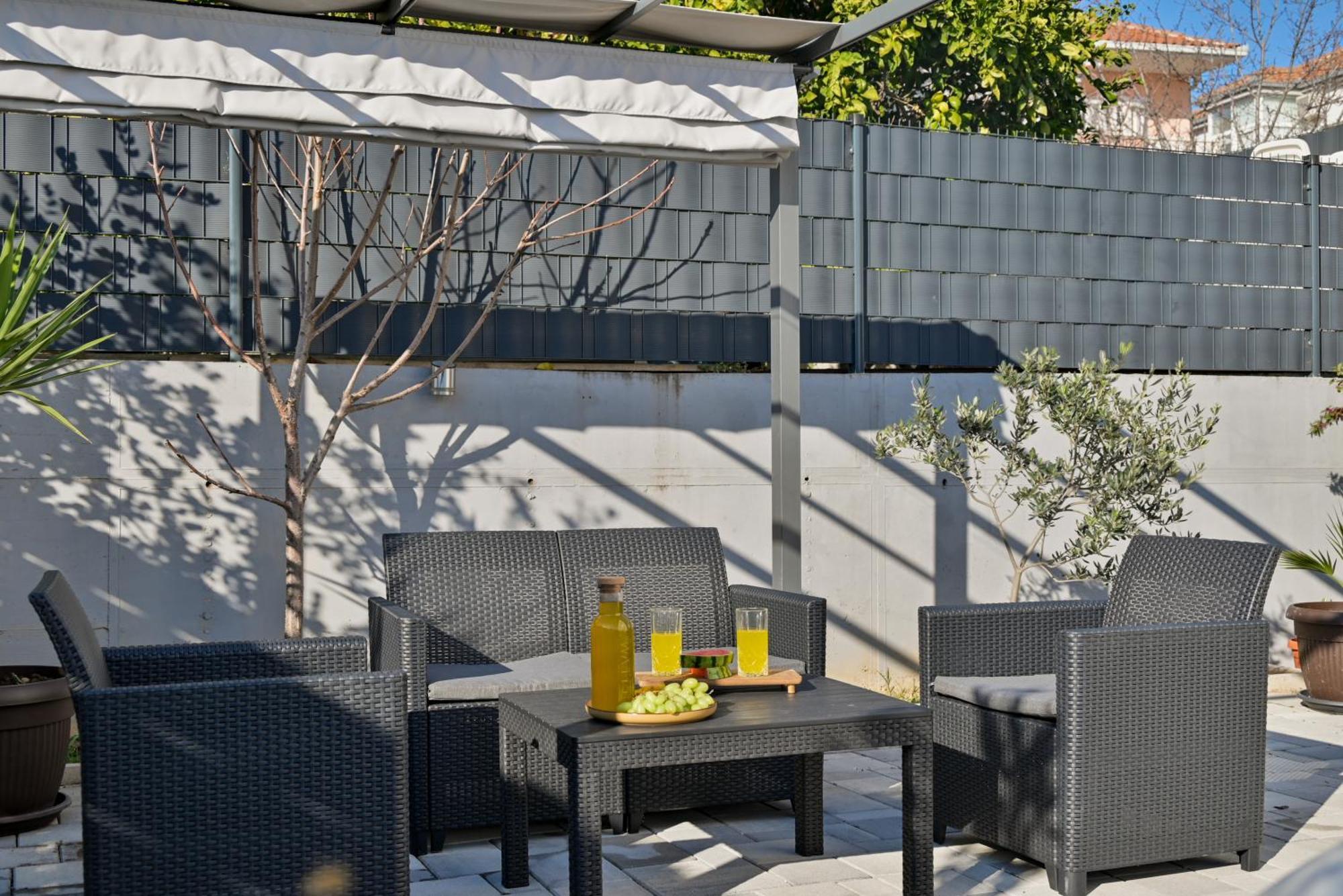 Luxury Apartment With Garden Jacuzzi And Wellness Trogir Exterior foto